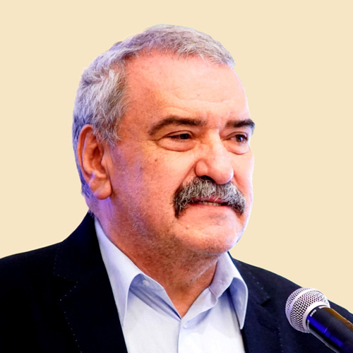 speaker Janos Tari